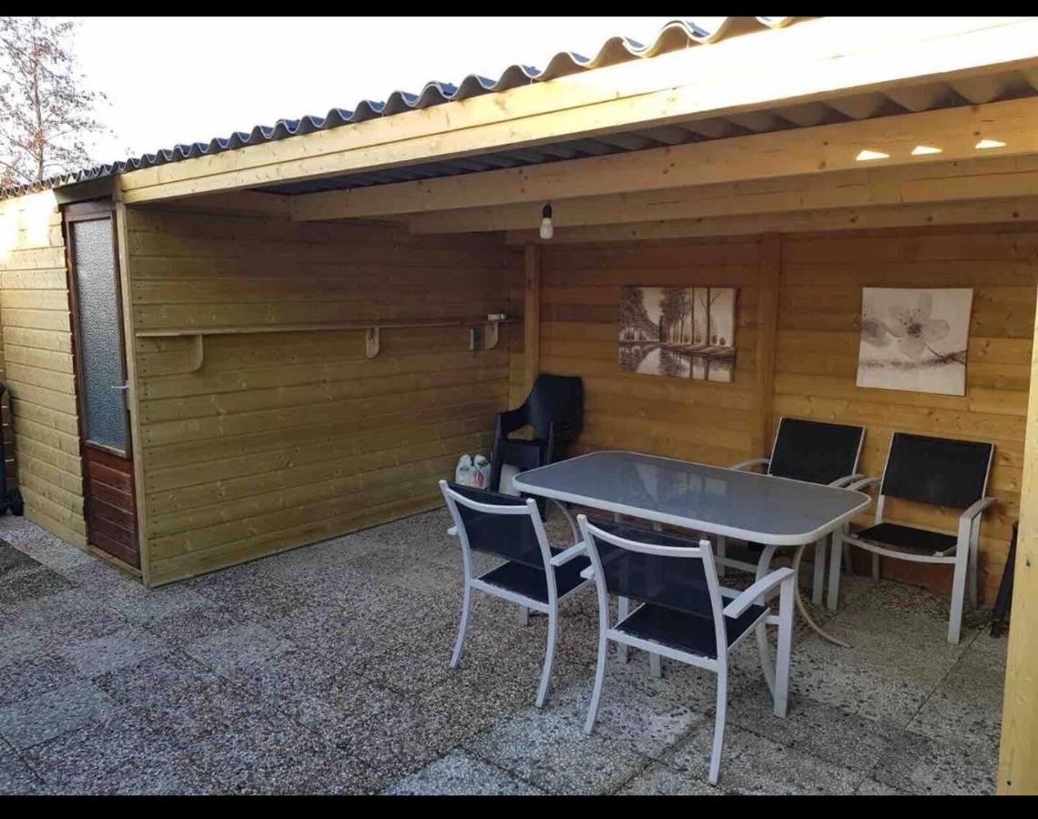 Cozy Chalet In Opmeer Near Amsterdam And Beach المظهر الخارجي الصورة