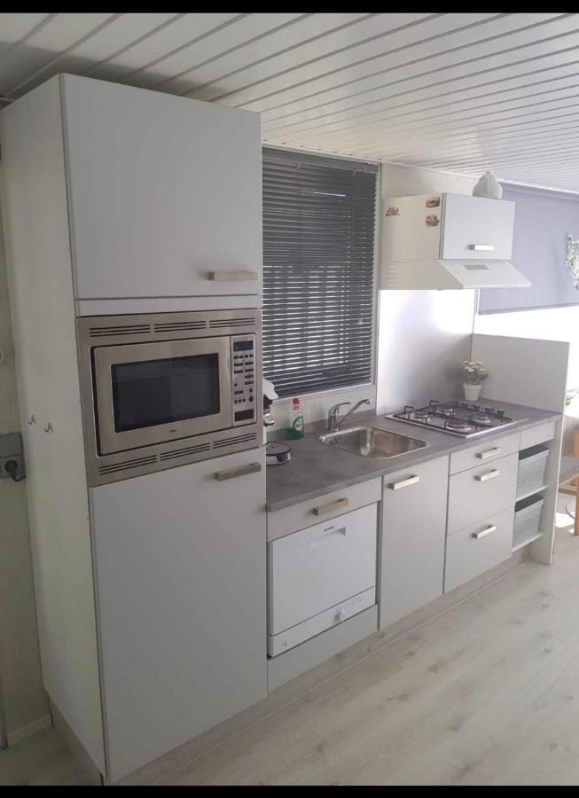 Cozy Chalet In Opmeer Near Amsterdam And Beach المظهر الخارجي الصورة